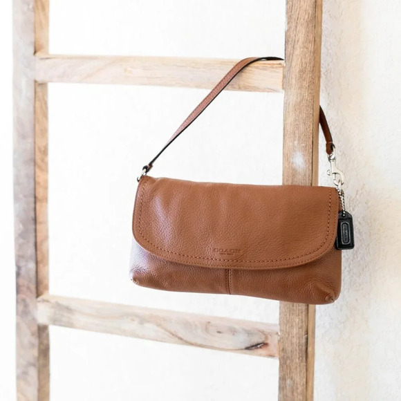 COACH F51821 PARK SADDLE BROWN PEBBLED LEATHER MINI BAG WRISTLET WALLET CLUTCH - Picture 2 of 14